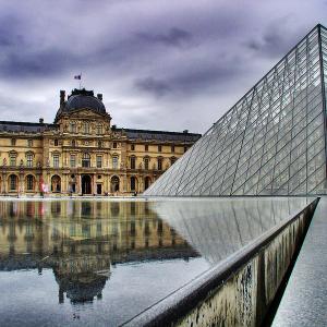 International Artists at the Louvre - Salon Art Shopping