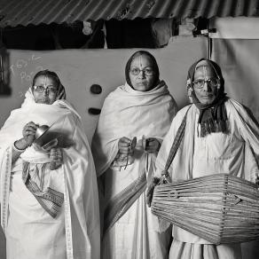 KIRTAN SINGERS, $7.5 WEEKLY (SINGING IN PRAISE OF HARI & KRISHNA), 2013