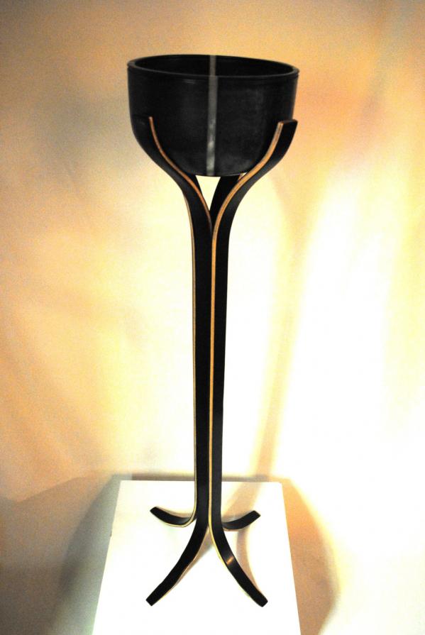 Black Bowl With Stand