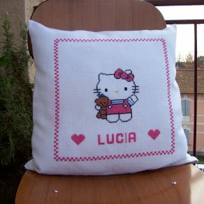 Il cuscino di hello kitty