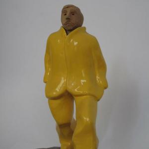 UOMO IN GIALLO