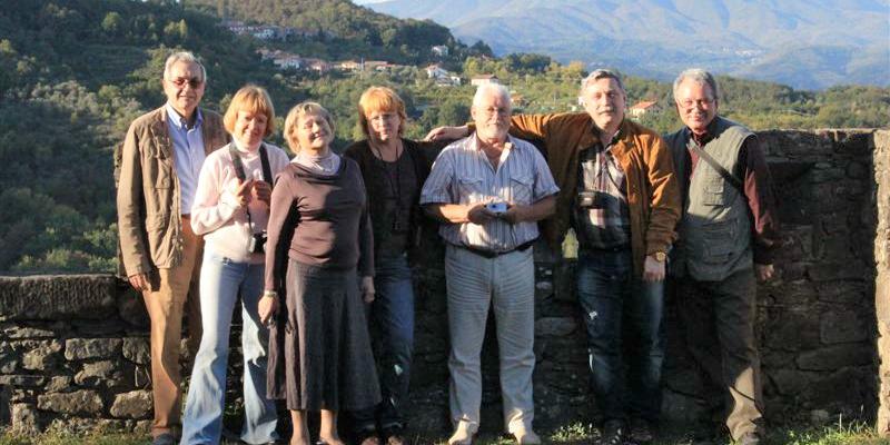      L’unione culturale dell’Europa passa attraverso la collaborazione dei suoi artisti   Lo scambio culturale e l’approfondimento della conoscenza reciproca sono il filo conduttore  della mostra-evento intitolata “Le Langhe e il Monregalese nei pastelli 