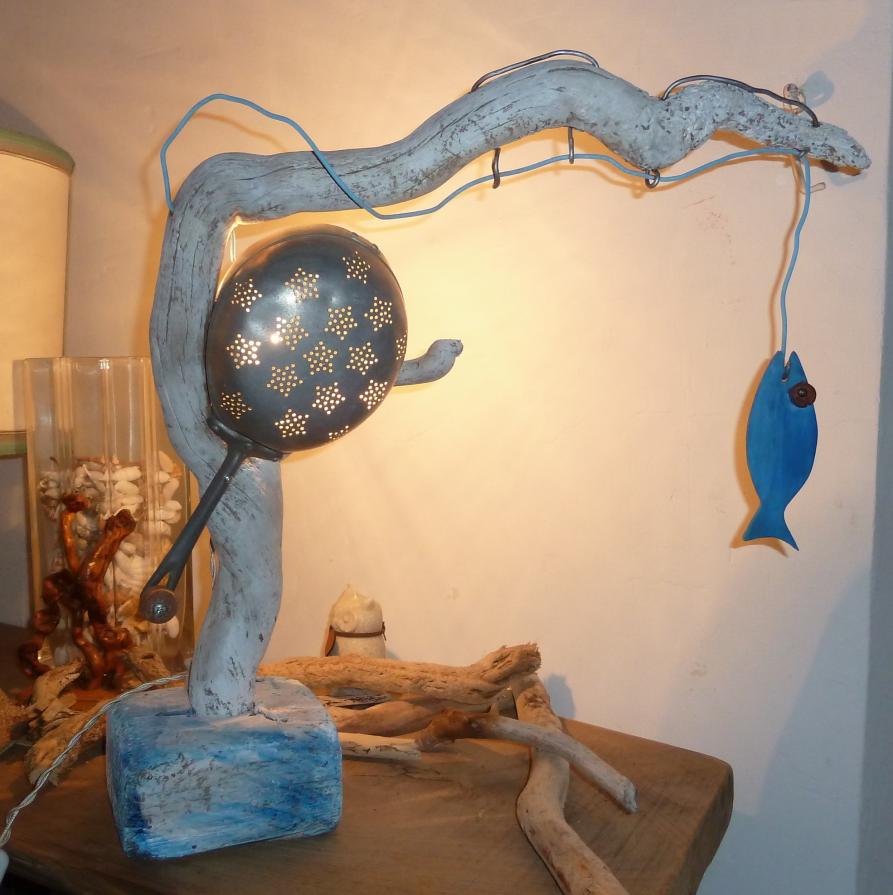 "Goodfishes home design" presents: Fishing rod lamp