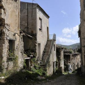 Italy. Basilicata & Campania. Dropouts and rediscovered