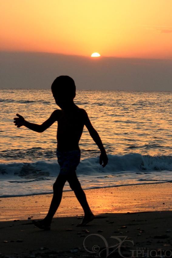 La bellezza della vita è non scorgerne mai il tramonto, è spensieratezza d’infanzia in mari dolci d’