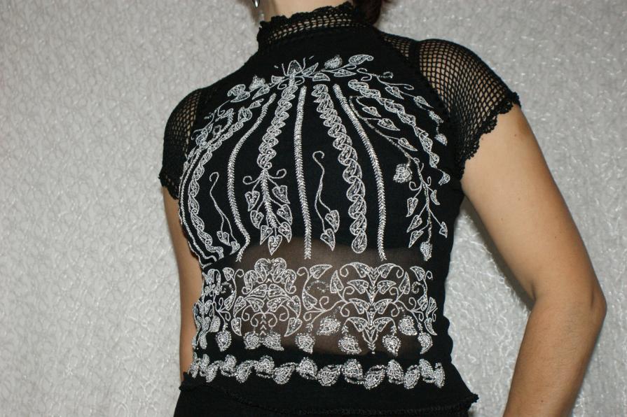 Embroidered tulle-blouse