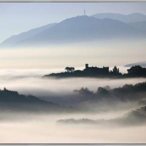 Nebbia sulla Pianura, Vinacciano galleggia