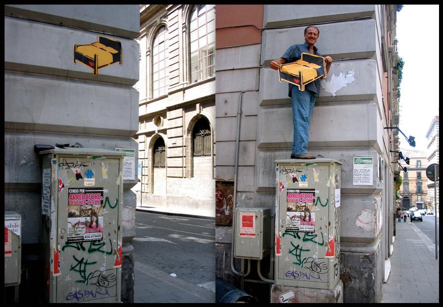 il Cacciatore di Graffiti (Augusto De Luca) ruba graffiti a Napoli. 1