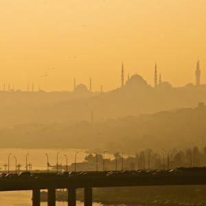 Turkey. Istanbul. Chaos and collapse 2/2