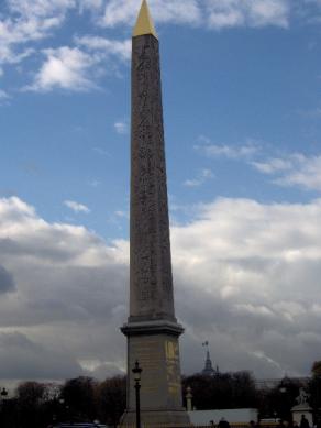 Obelisco a Parigi