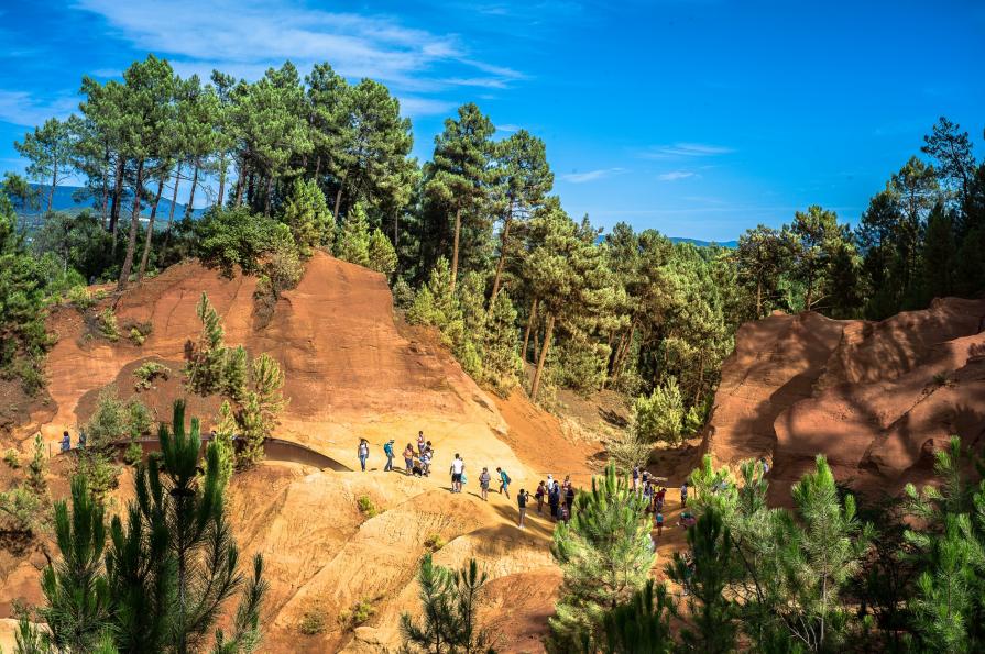 Le sentier des ocres, Roussillon, France.