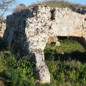 Grotta rupestre