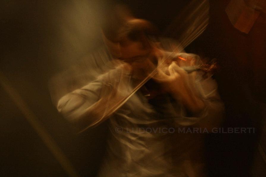 il violinista #01 (series)